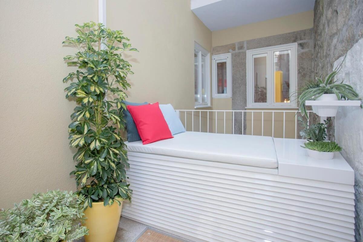 Liiiving In Porto - Clerigos Terrace Apartment Eksteriør billede